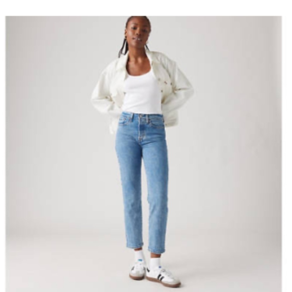 Levi’s Wedgie Straight Jeans!